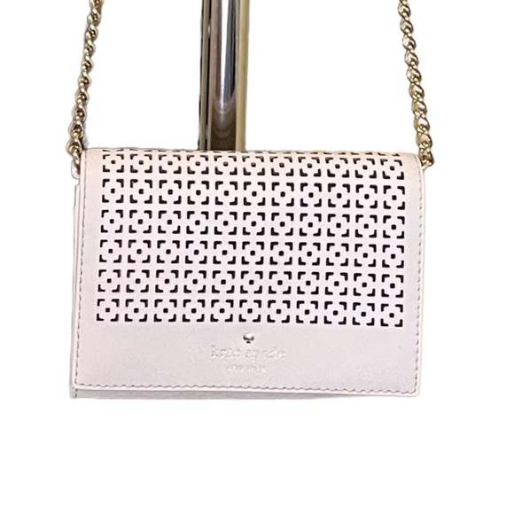 kate spade Handbags - #33 Kate Spade New YorkCami Cedar Street Crisplinen Crossbody bow chain purse​